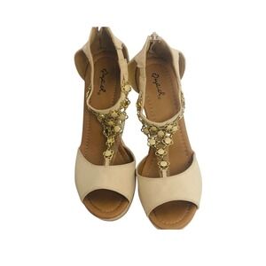 Qupid women's tan wedges with Pepto size 8